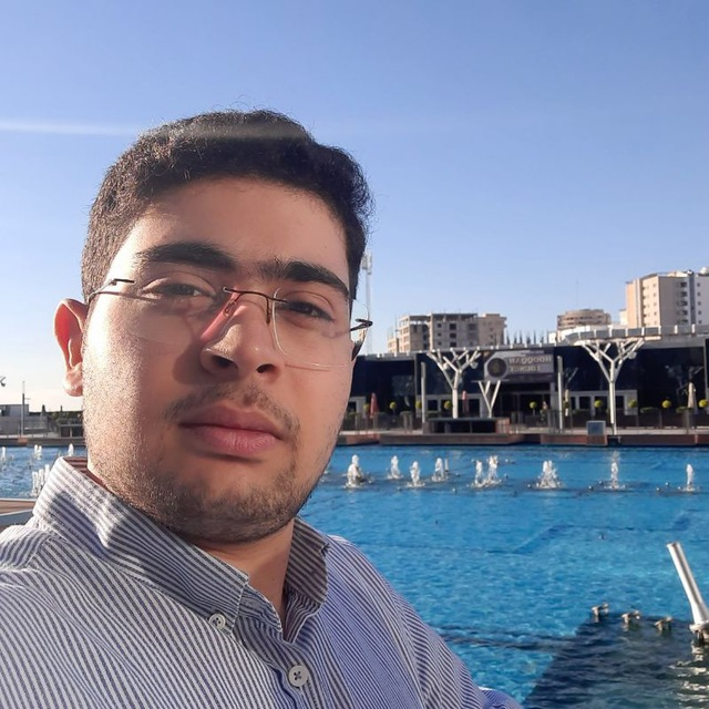 نیما فرهبد