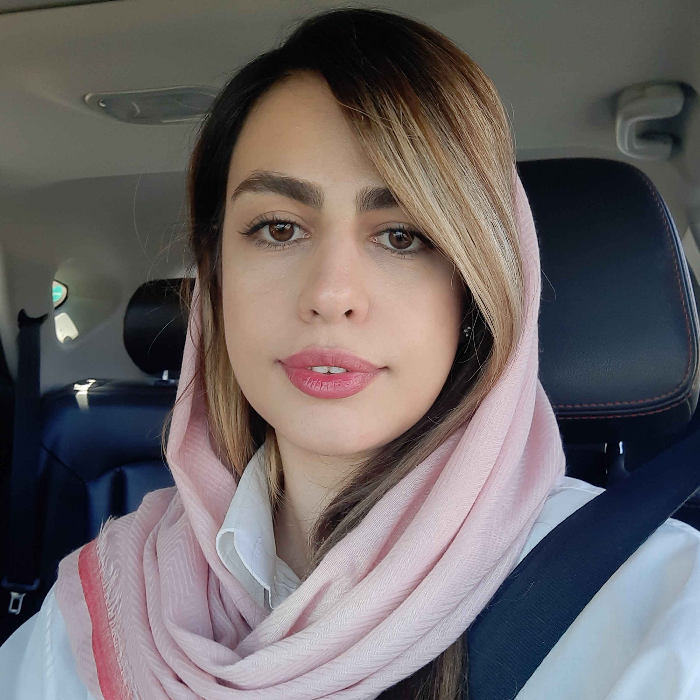 نگار مهبودی