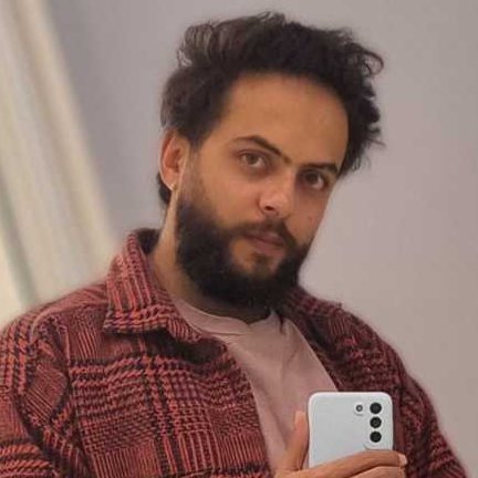 علی مقدم زرندی