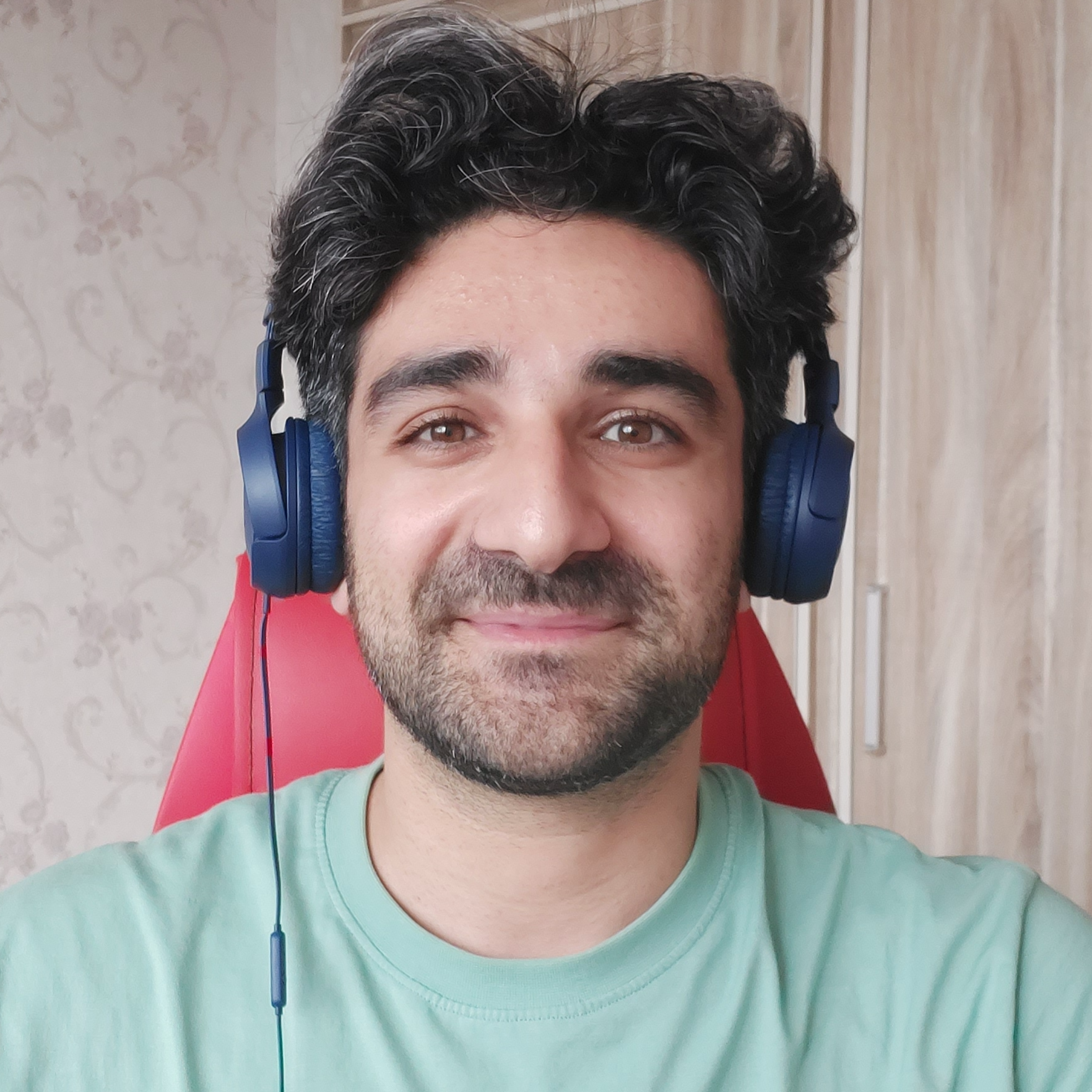 فرشاد موتاب پور هدایتی
