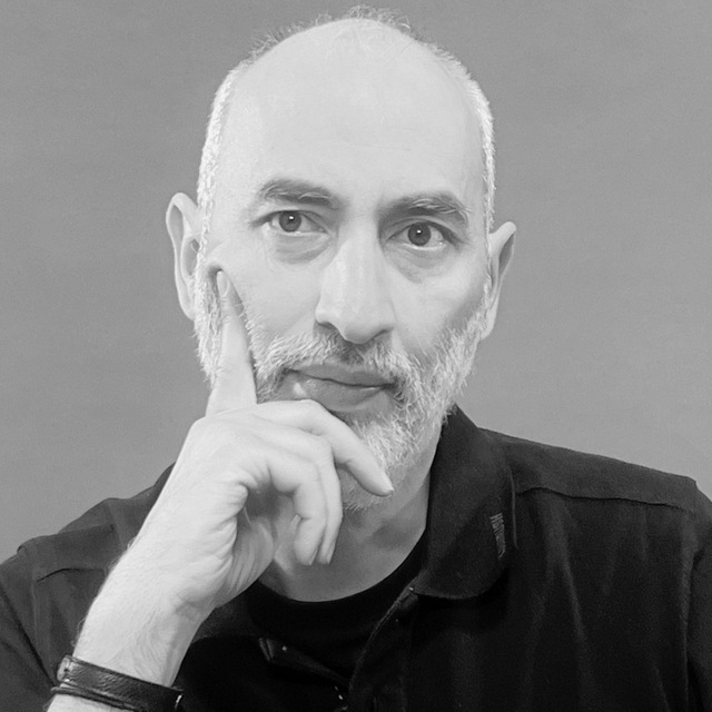 نادر وهاب آقایی