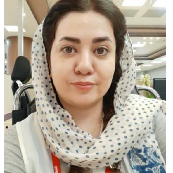 بهنوش احمدی لک