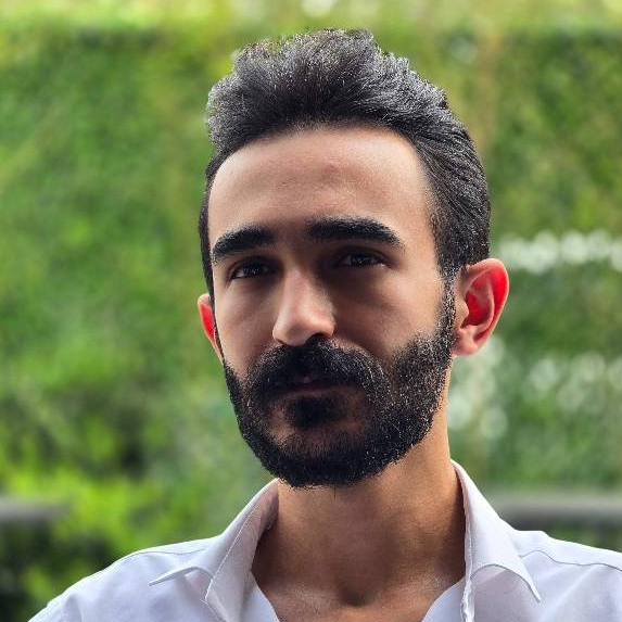 پدرام عبدلی قمصری