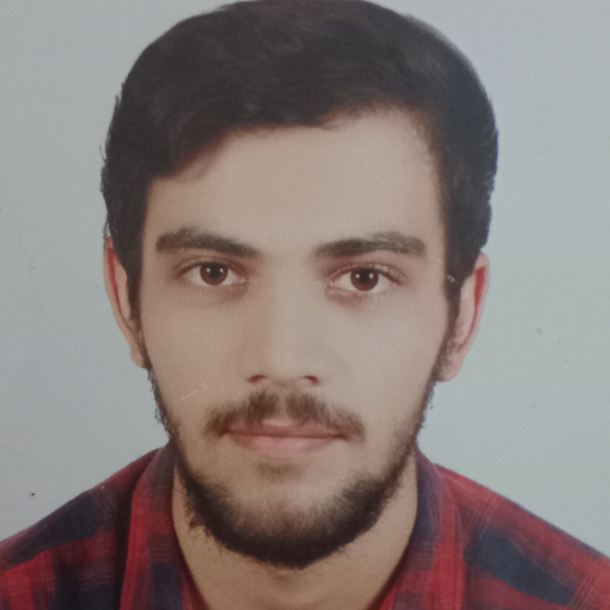 پوریا رستمی