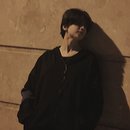 آریا کمری زنگنه