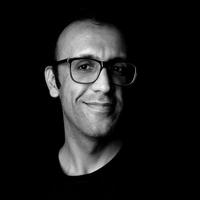 teacher-pic teacher-pic